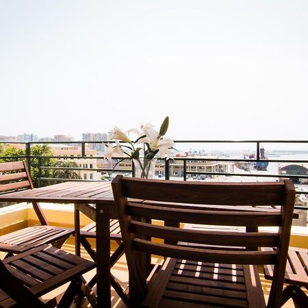Holidays2Malaga Terraza & Junto Puerto Deportivo المظهر الخارجي الصورة